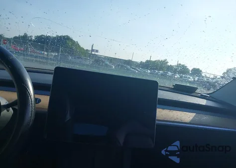 2022 Tesla Model 3 Rear-Wheel Drive from USA, damaged, VIN 5YJ3E1EAXNF188735